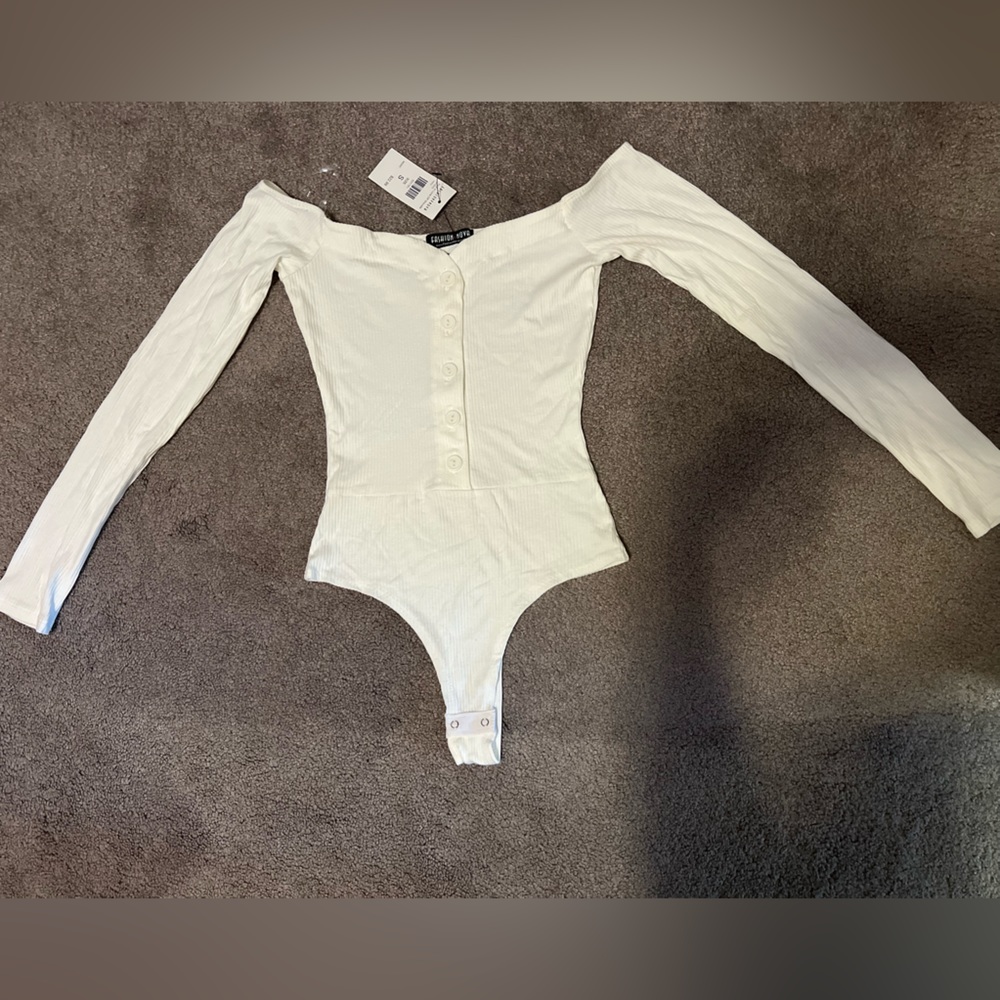 Ribbed off the shoulder body suit